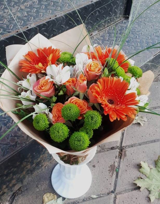 Букет цветов из: Герберы, Хризантемы, Альстромерии и Розы в Посёлок Гжельского кирпичного завода