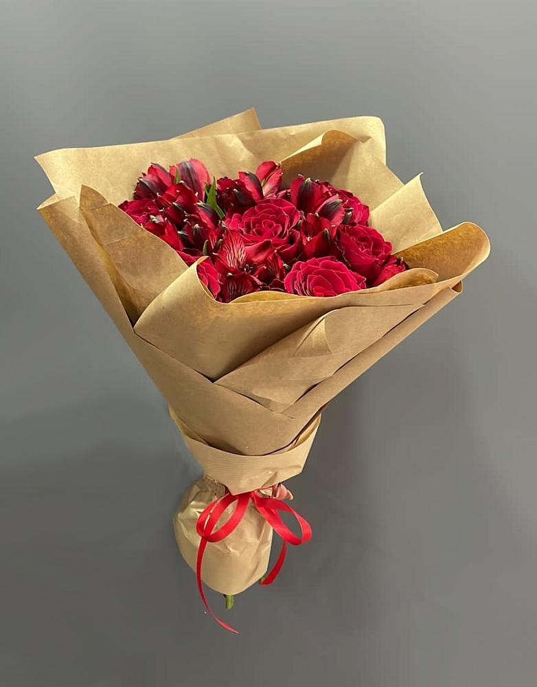 Букет цветов из: Альстромерии и Розы в Посёлок Гжельского кирпичного завода