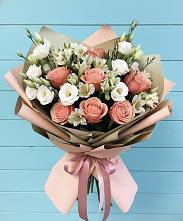 Букет цветов из:  Розы, Альстромерии и Лизиантусы в Посёлок Гжельского кирпичного завода