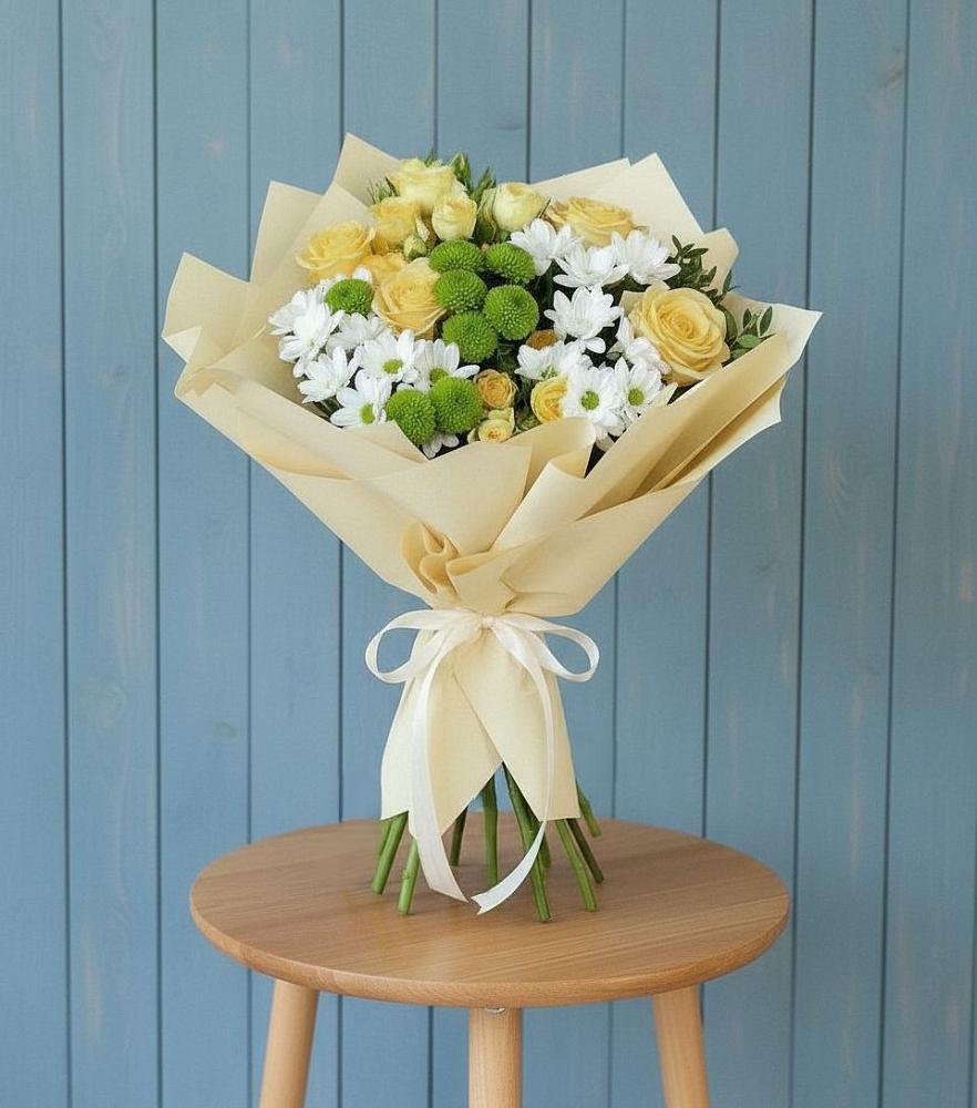 Букет цветов из: Хризантемы и Розы в Посёлок Гжельского кирпичного завода