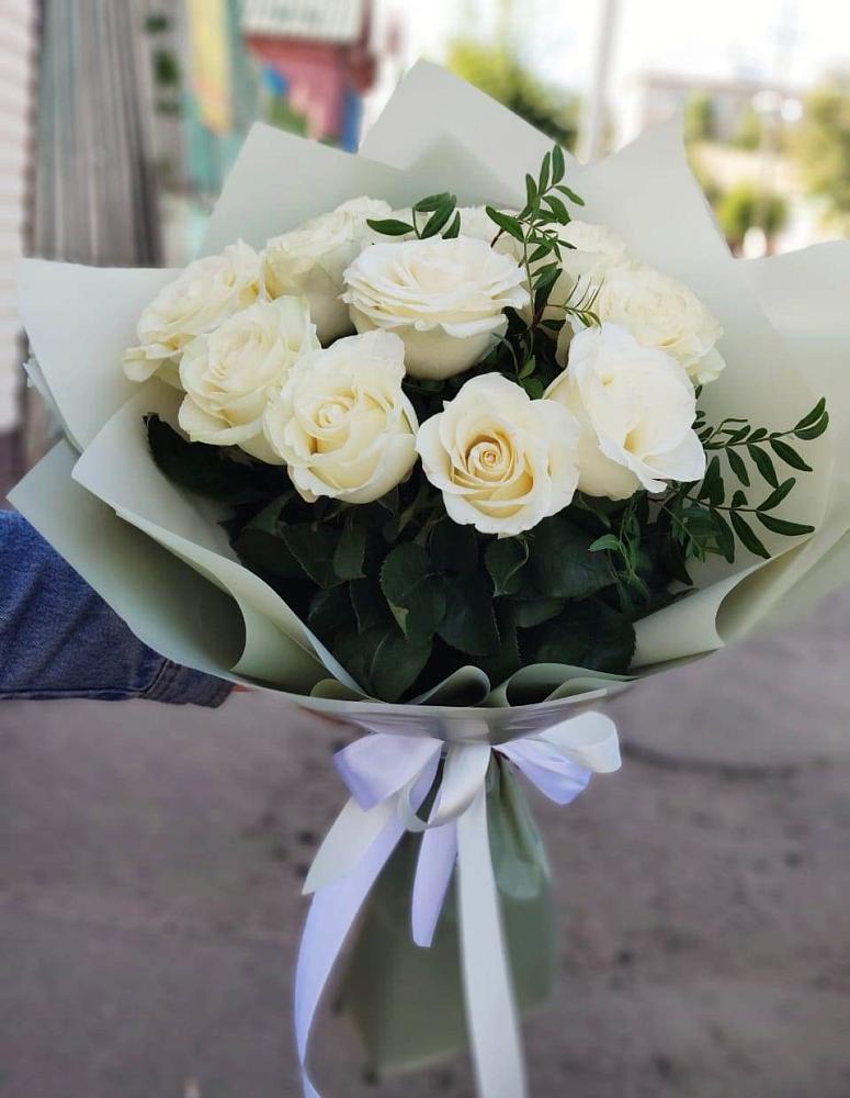 Букет Белые розы Проуд в Посёлок Гжельского кирпичного завода