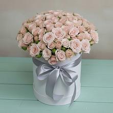 Цветочная композиция из Розы в шляпной коробке в Посёлок Гжельского кирпичного завода