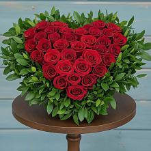 Цветочная композиция из Розы в виде сердца в Посёлок Гжельского кирпичного завода