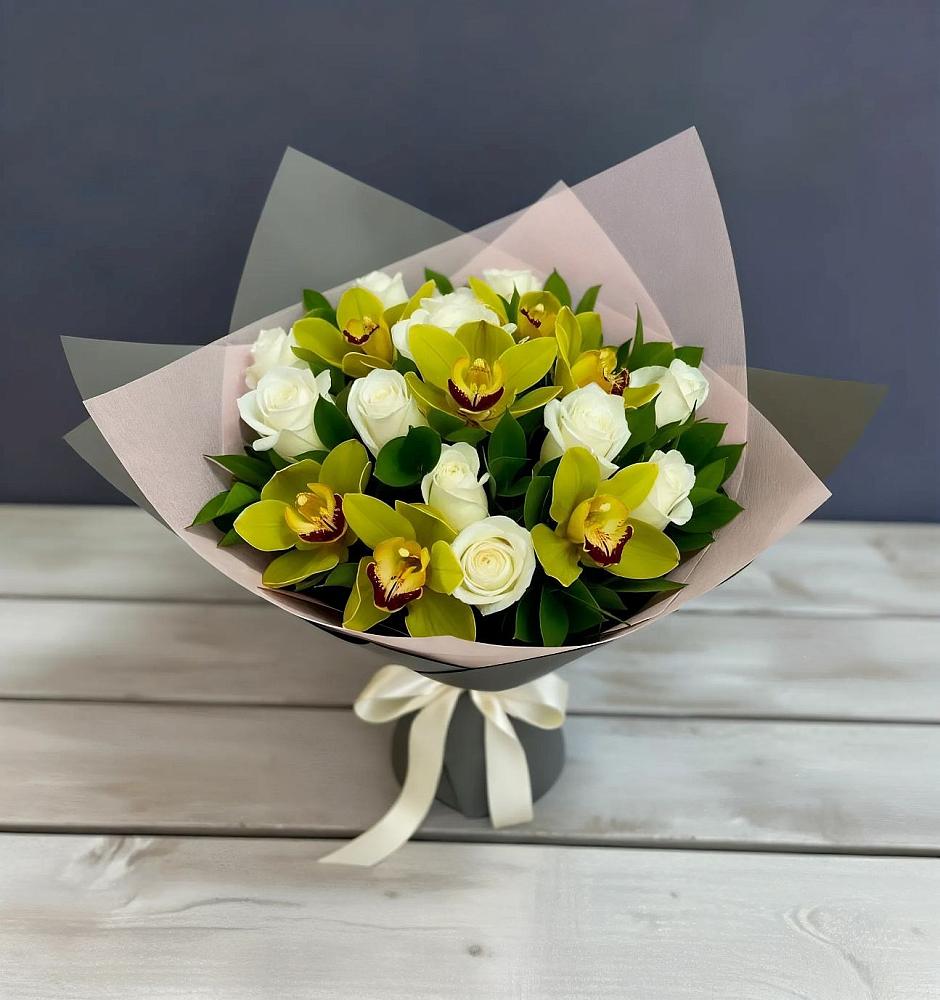 Букет цветов из: Орхидеи и Розы в Посёлок Гжельского кирпичного завода