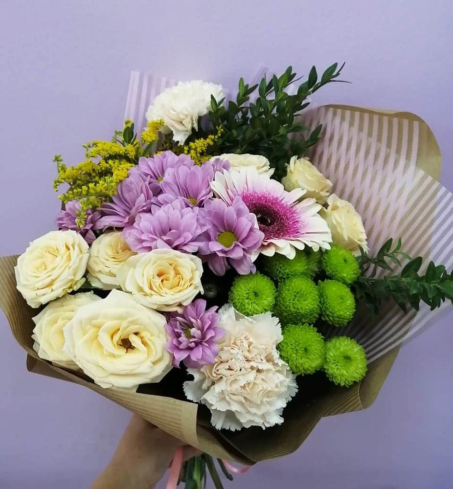 Букет цветов из: Хризантемы, Розы, Гвоздики и Герберы в Посёлок Гжельского кирпичного завода