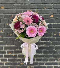 Букет цветов из:  Герберы и Хризантемы в Посёлок Гжельского кирпичного завода
