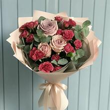 Букет цветов из:  Гвоздики и Розы в Посёлок Гжельского кирпичного завода