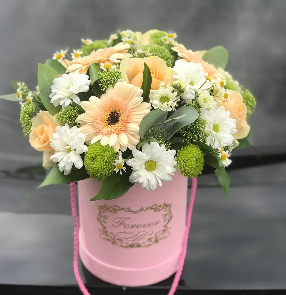 Цветочная композиция из Розы, Герберы и Хризантемы в шляпной коробке в Посёлок Гжельского кирпичного завода